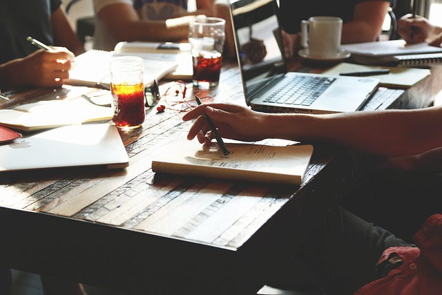 Professional business English presentation and writing